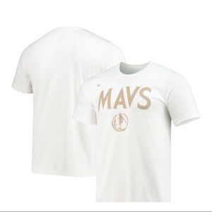 NIKE: DALLAS MAVERICKS TEE